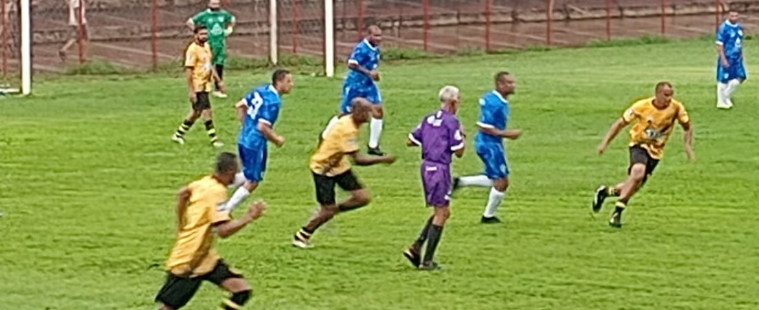 MESMO DEBAIXO DE MUITA CHUVA, SANTA RUTH E SANTA MARIA CONSAGRARAM CAMPEÃS 